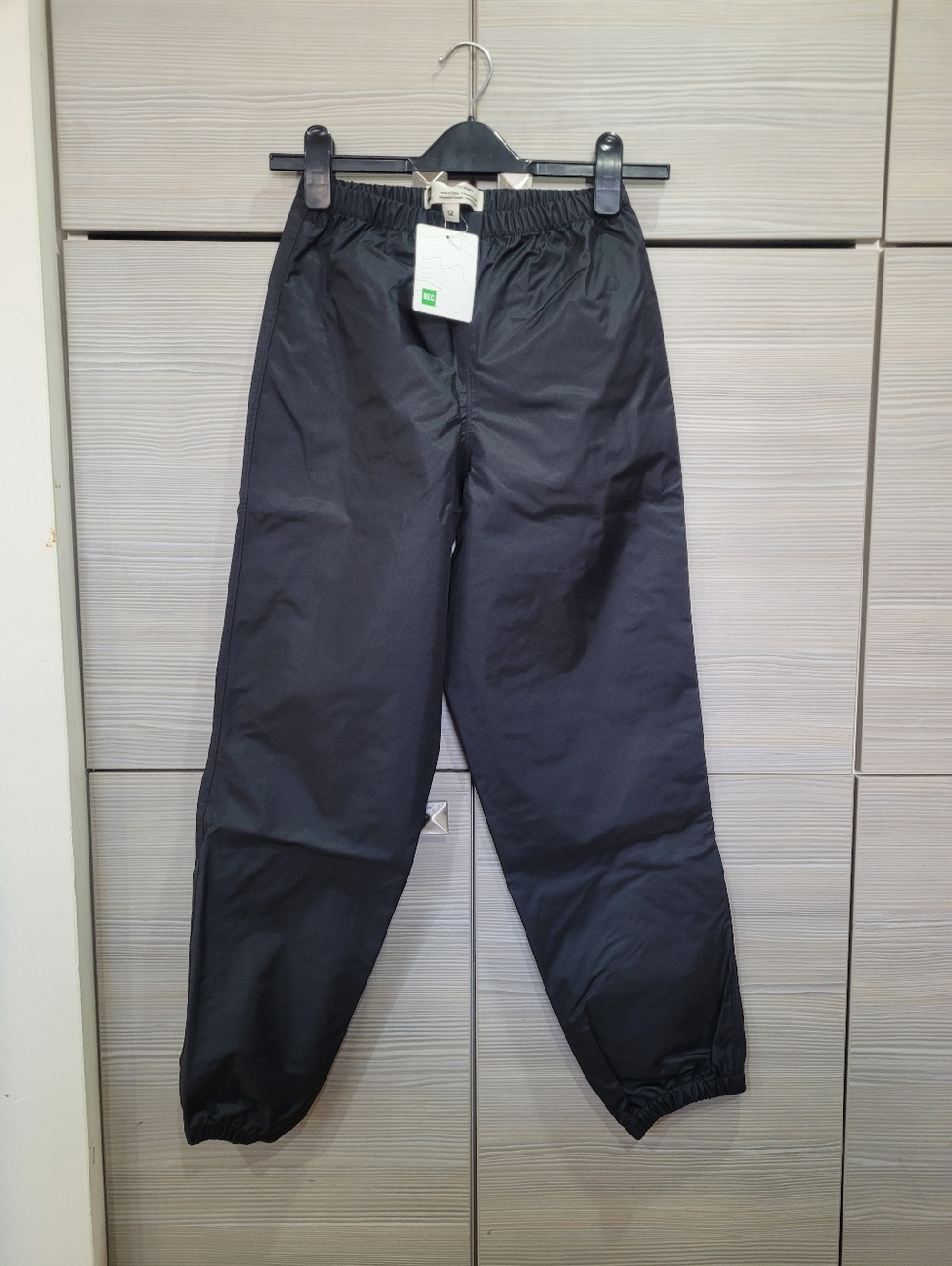 NWT MEC Waterproof Rain Pants,Youth Kids Size 12,Black,Unlined - Picture 2 of 16